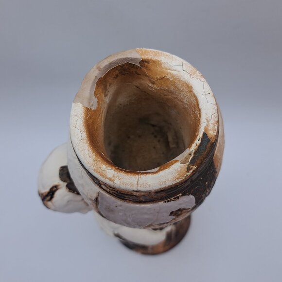 Abbott of England Plaster Statue - Picture 10 of 11